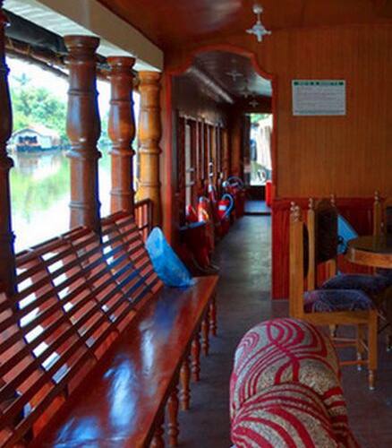 Gowri Houseboat, Alleppey 4